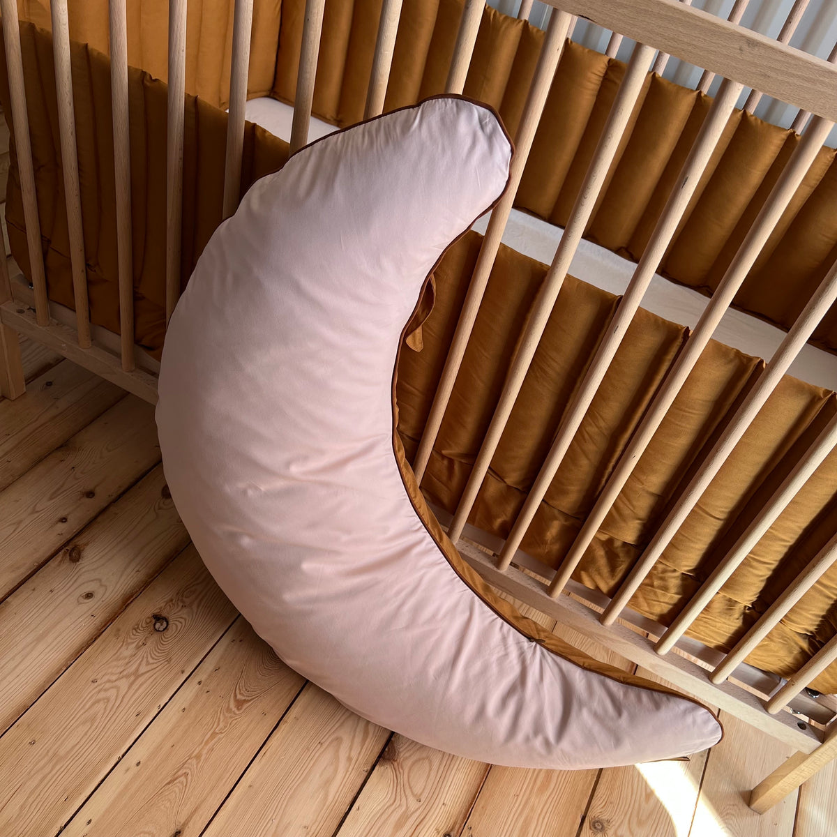 The Moon Pillow